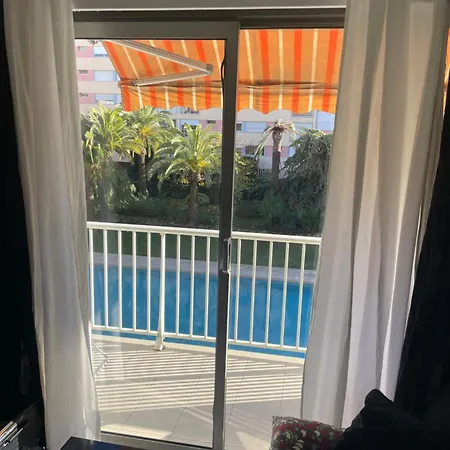 Petit Deux Pieces Avec Piscine Apartment Vallauris Exterior photo