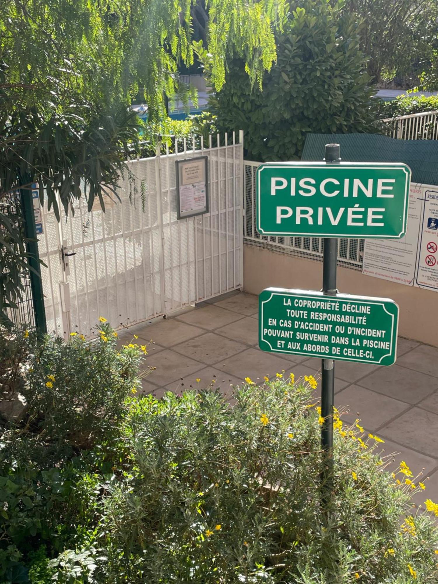 Petit Deux Pieces Avec Piscine *