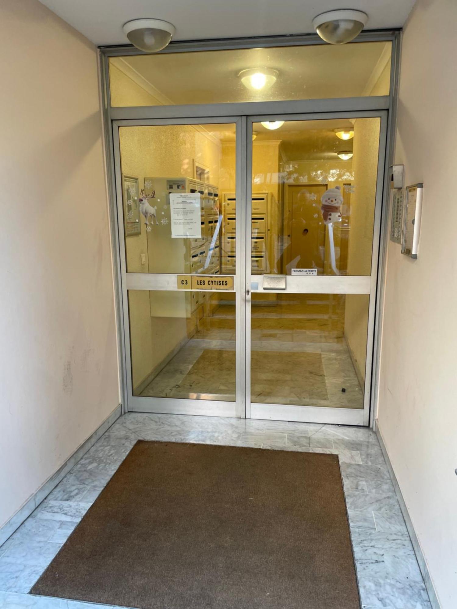 Petit Deux Pieces Avec Piscine Apartment Vallauris