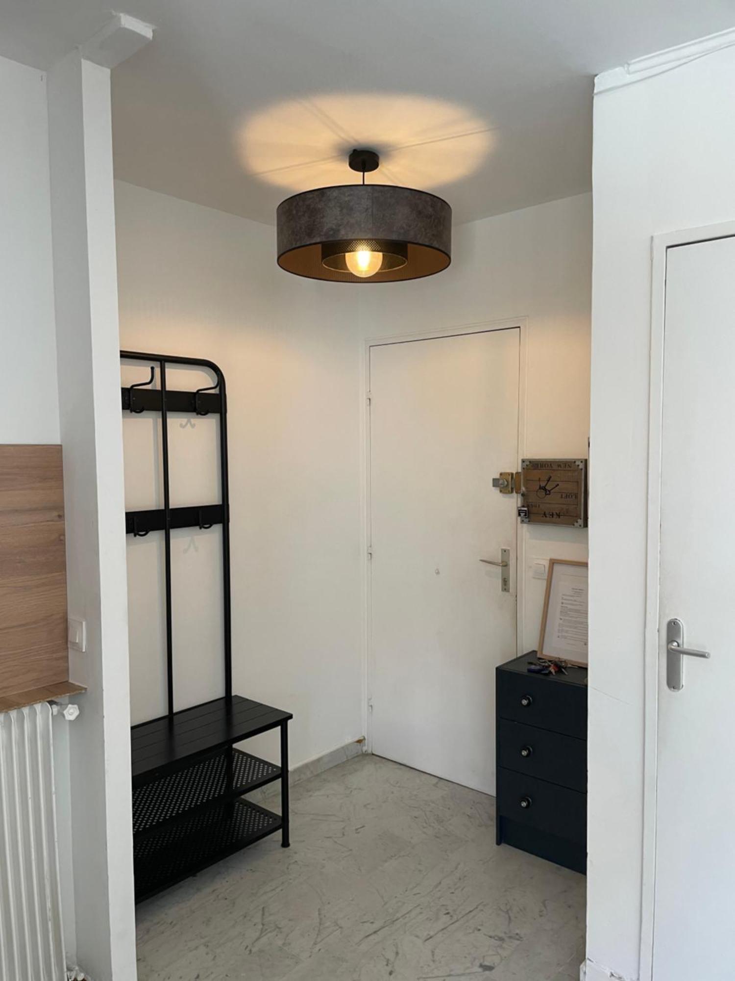 Petit Deux Pieces Avec Piscine Vallauris